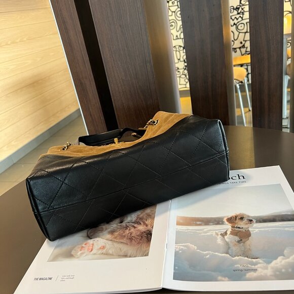 Chanel 25a suede khaki color-block hobo tote small bag - Picture 6 of 8